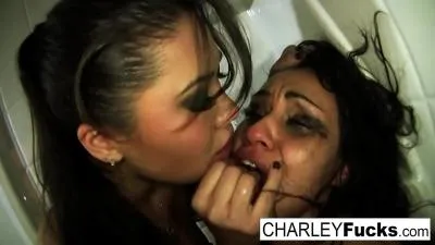 London keyes arruina la fantasia de reina del baile de charley chase video porno