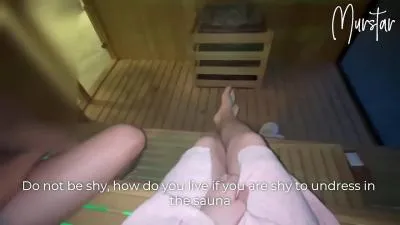 Arriesgado mamada en la sauna del hotel video porno